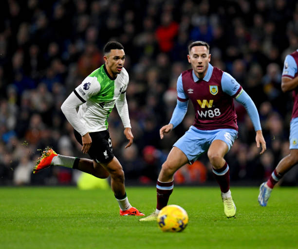 对年轻球员 对年轻球员