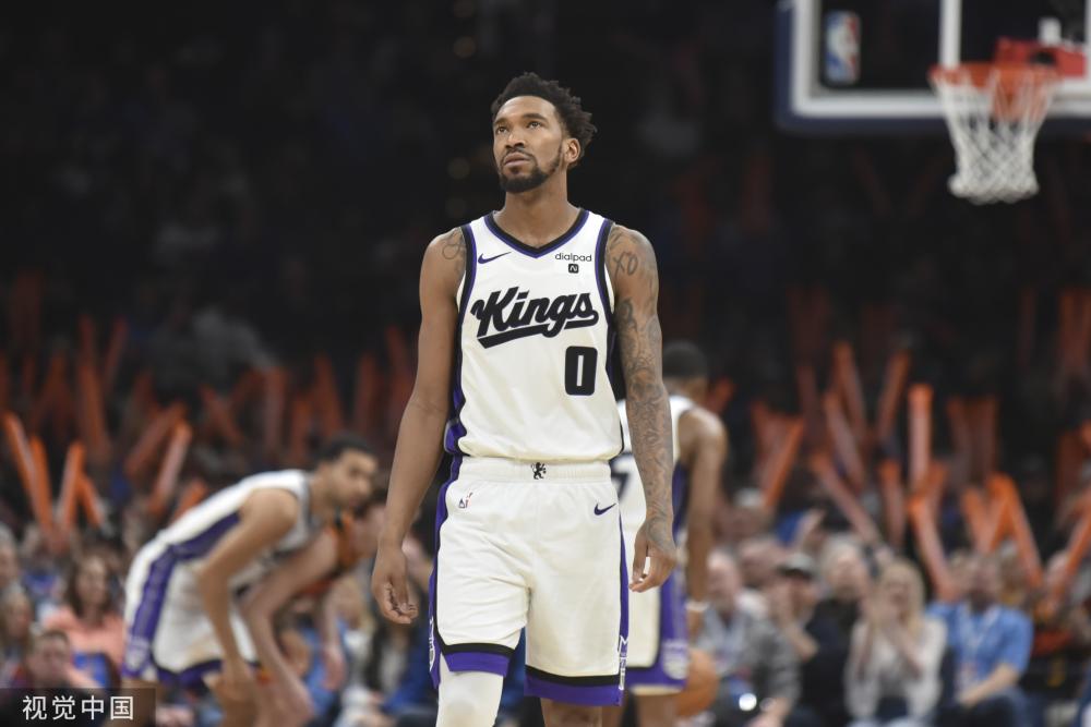 竞相追逐的 竞相追逐的